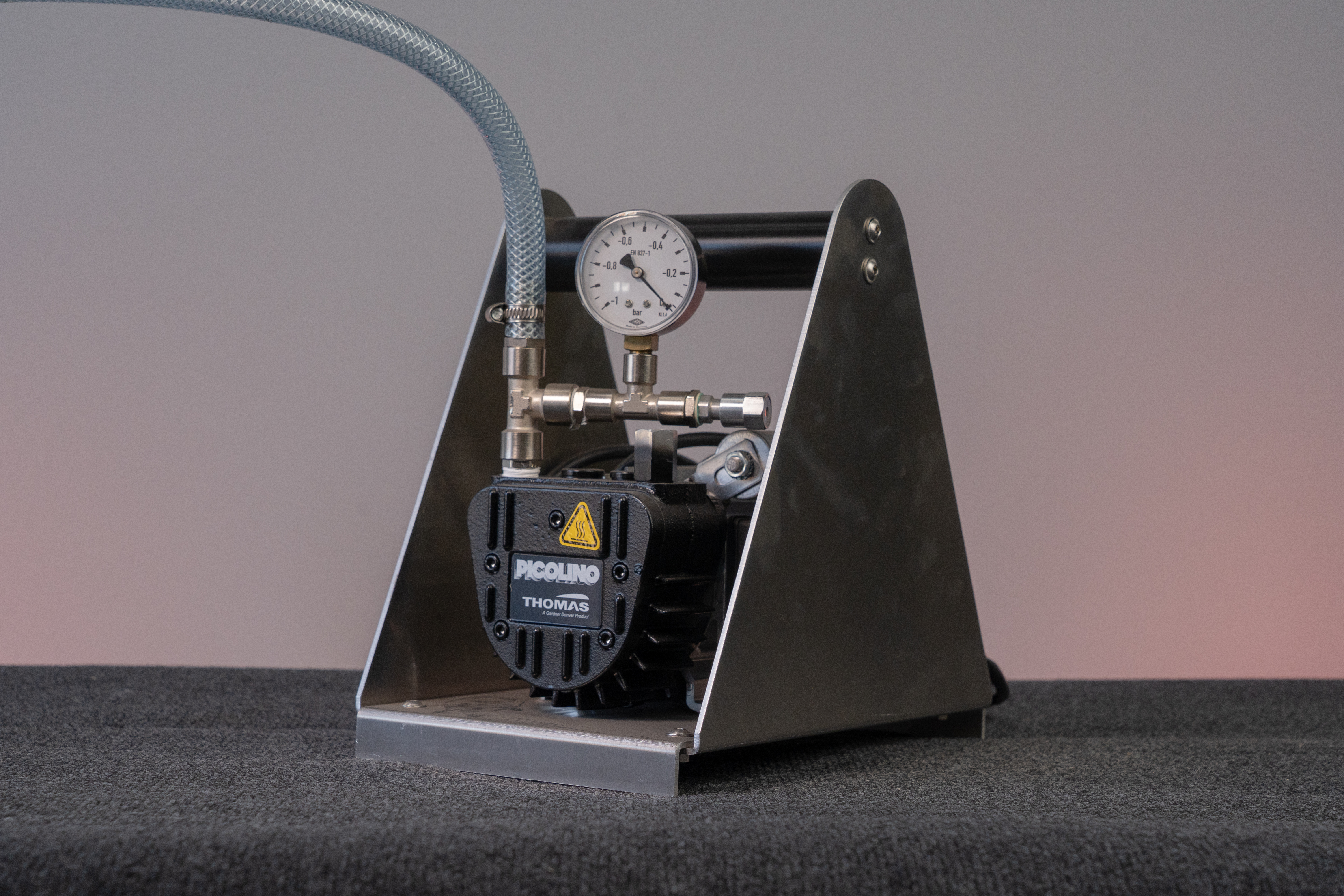 Vakuumgerät 8,0 m3/h, 230V/50/60Hz Vakuumgerät 8,0 m3/h, 230V/50/60Hz