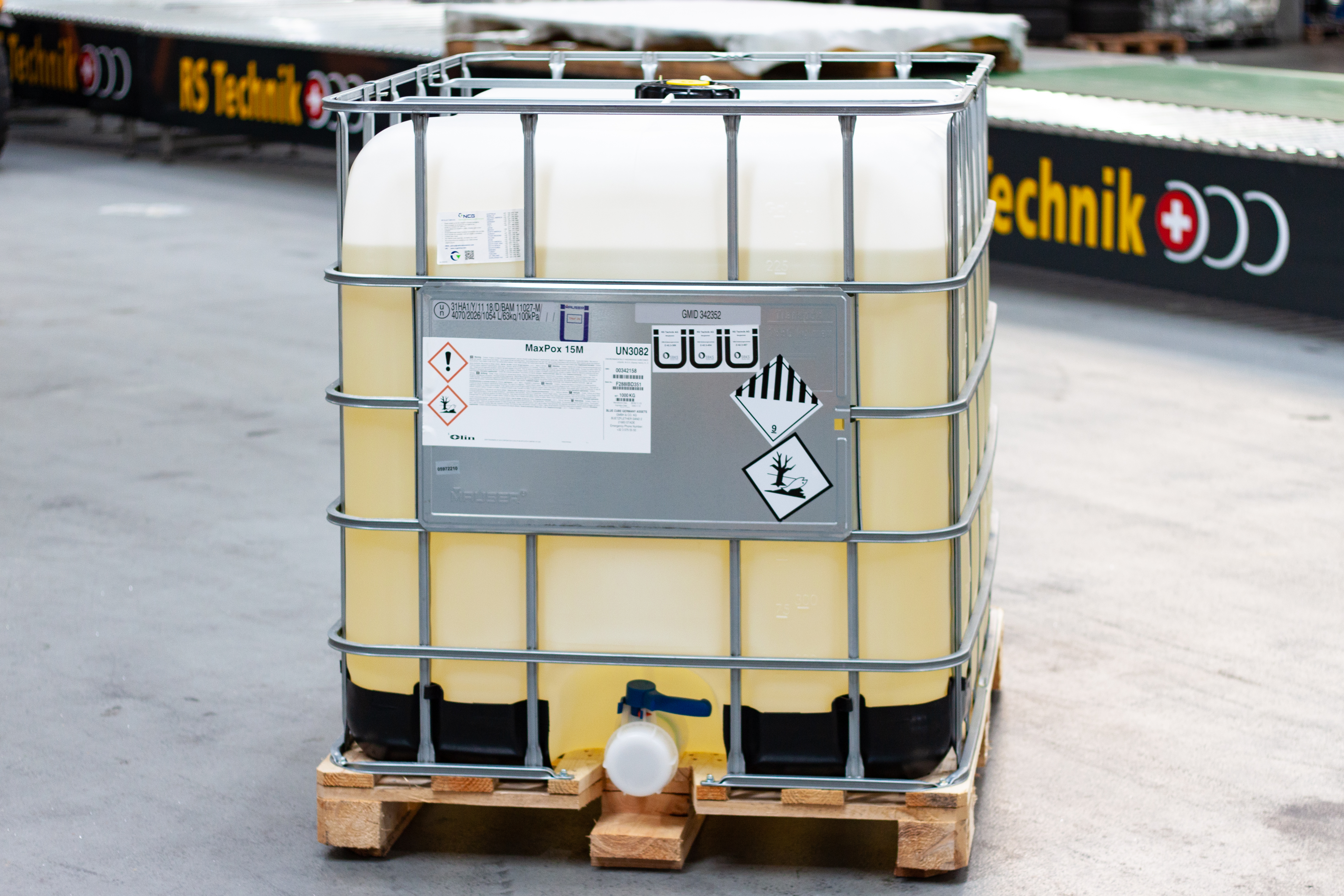 MaxPox 15 M Harz in 1000 kg EcoBulk MaxPox 15 M Harz in 1000 kg EcoBulk